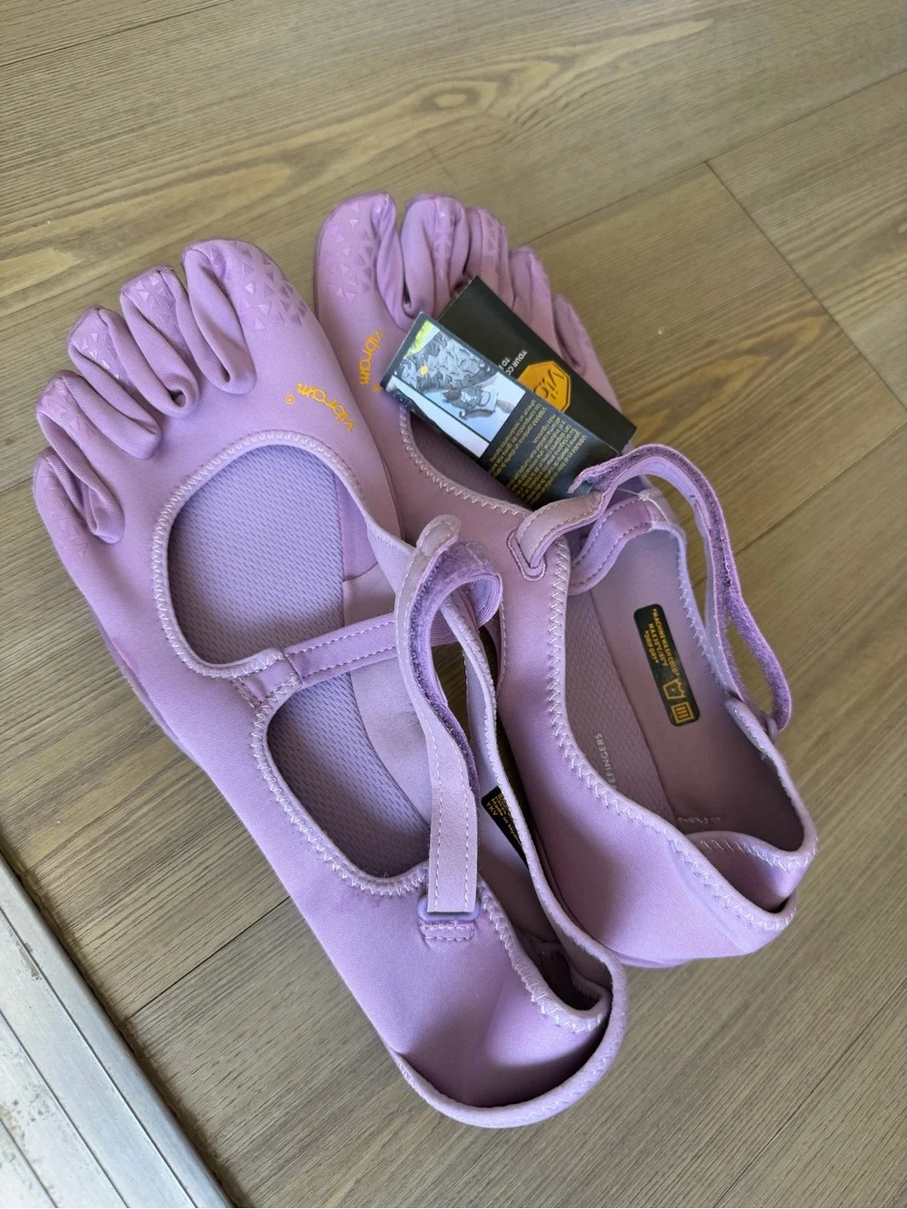 Vibram Women's FiveFingers Lavender Minimalist Shoe
